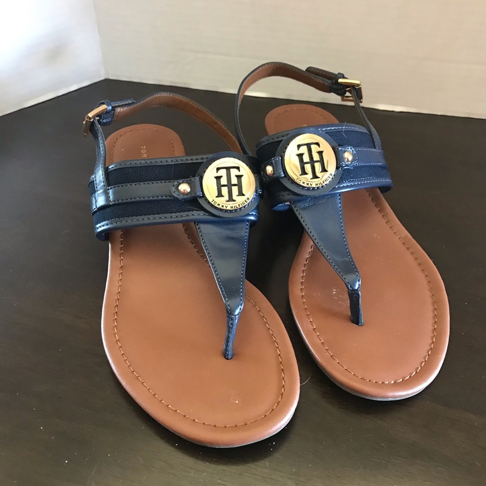 Tommy Hilfiger navy & gold size 8 thong sandals